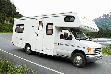 Commercial Truck & RV Washing Thumbnail